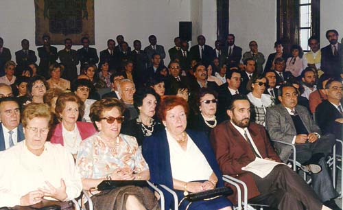 hom05.jpg (41824 bytes)